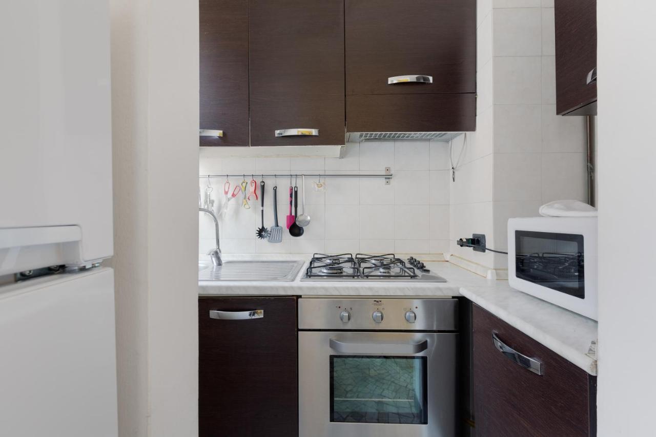 Apartment With Balcony - 50 M Far From M1 Pasteur Milánó Kültér fotó